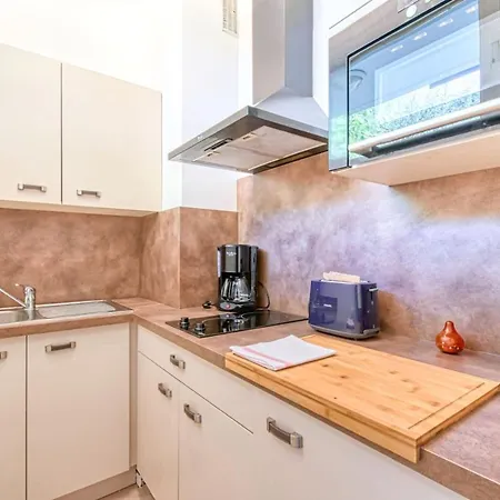 Bright And Calm Studio W Terrace In Close To Croisette - Welkeys Appartamento Cannes